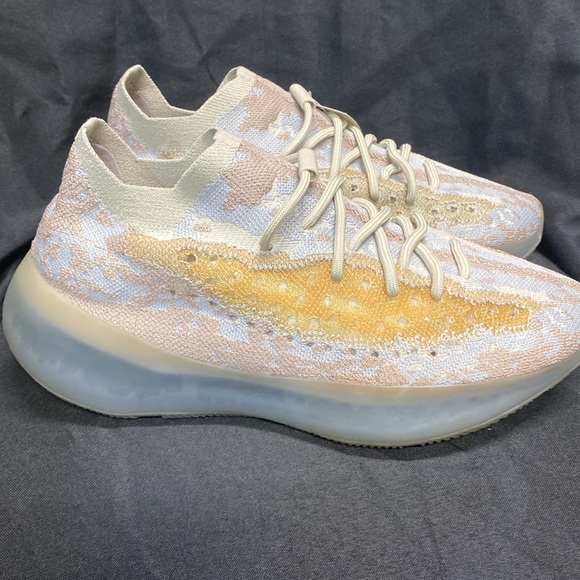 Yeezy 380 pepper - Picture 3 of 9